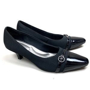 Kelly & Katie Black Pointed Toe Pumps